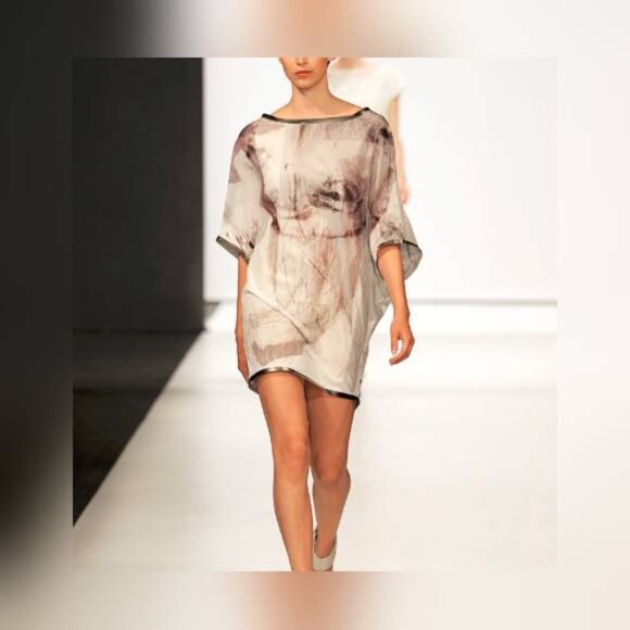 Annette Gortz SS/15 Moss Grey and Brown Abstract Print Batwing Silk Tunic - Picture 1 of 12